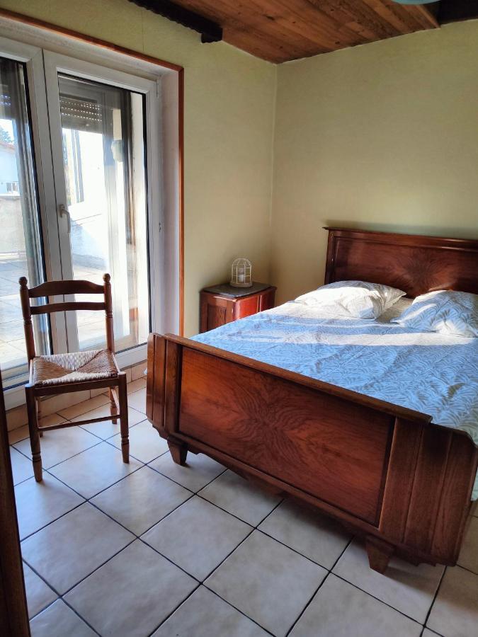 Le Repaire Du Deux Roues Apartment Saint-Sauveur  ภายนอก รูปภาพ